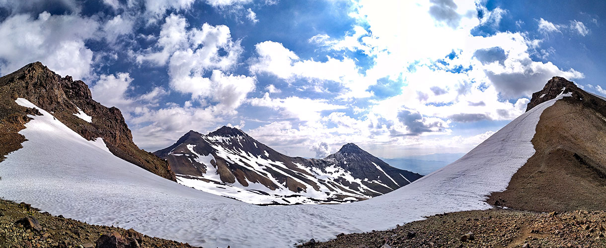 Trekking w Armenii, zwiedzanie Erywania i zdobywanie szczytu Aragac. fot. © Magda Sybicka, Barents.pl 