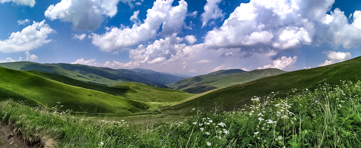 Trekking w Armenii, zwiedzanie Erywania i zdobywanie szczytu Aragac. fot. © Magda Sybicka, Barents.pl 