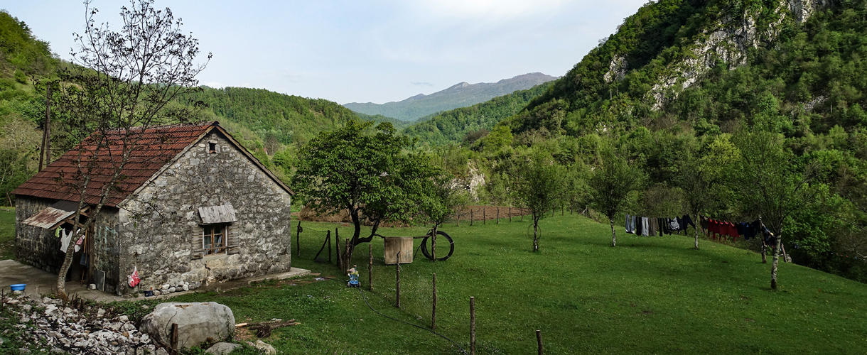 Aktywny wyjazd do Czarnogóry: Góry Przeklęte, Durmitor i Morze Adriatyckie @ Mateusz Kuszela, Barents.pl