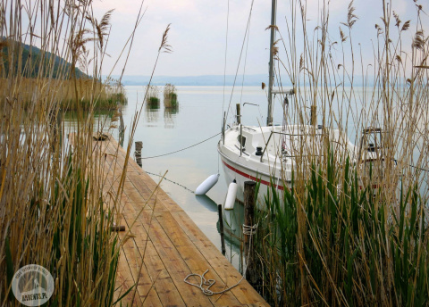Zapomniany port gdzieś nad Balatonem... Tihany. Rowerem nad Balatonem. Kwiecień 2014 fot. © Roman Stanek, Barents.pl
