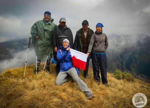 Nasi zdobywcy :-) Trekking w Kirgistanie. Wśród Gór Niebiańskich. © Roman Stanek Barents.pl Nasi zdobywcy :-) Trekking w Kirgistanie. Wśród Gór Niebiańskich. © Roman Stanek Barents.pl