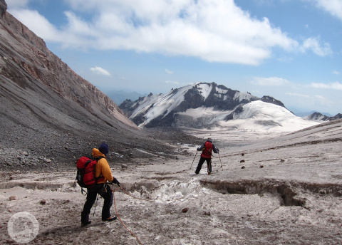 Climbing the mount Kazbek © Anna Fischer for Barents.pl Active Travel Agency Climbing the mount Kazbek © Anna Fischer for Barents.pl Active Travel Agency