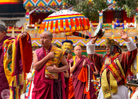 Bhutan z zachodu na wschód: przez himalajskie królestwo fot. © Roman Stanek, Barents.pl Bhutan z zachodu na wschód: przez himalajskie królestwo fot. © Roman Stanek, Barents.pl