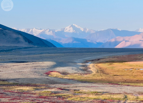 Pamir Highway: Rowerem przez Dolinę Bartang fot. © Paweł Puławski, Barents.pl