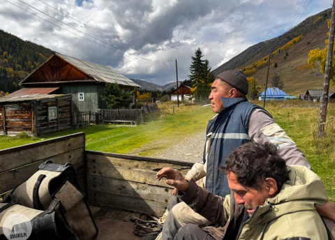 Kazachstan: Trekking w Ałtaju fot. @ Roman Stanek Barents.pl