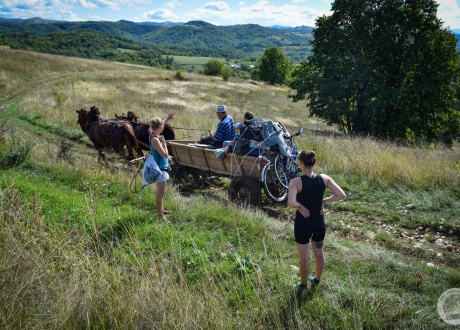 Alternatywna podróż do wsi Ravensca (Rovensko) Banat na rowerze: góry i życie na rumuńskich peryferiach fot. @ Roman Stanek, Barents.pl