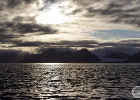 Przejrzystość powietrza - cecha charakterystyczna Arktyki. Fot. © Małgosia Busz, Barents.pl