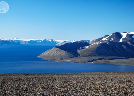 Nazwa Spitsbergenu pochodzi od jego SPITSastych szczytów. Fot. © Roman Stanek, Barents.pl