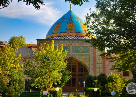 The Blue Mosque in Yerevan. © Roman Stanek for Barents.pl Active Travel Agency