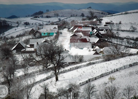 Zimowe pejzaże rumuńskiego Banatu. © Ivo Dokoupil, Barents.pl