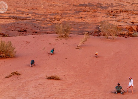 Wycieczka do Jordanii: wyprawa z dziećmi do Petry i na pustynię. Fot. © Maciek Kucharski, Barents.pl